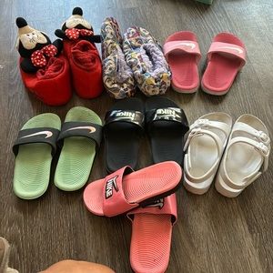 Lot of 7 girls assorted shoes nike sandals & and slippers
